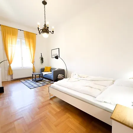 Kiraly Levente - Center Location Ac Apartment Budapest Exterior photo