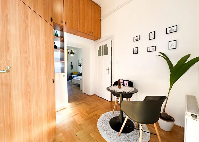 Kiraly Levente - Center Location Ac