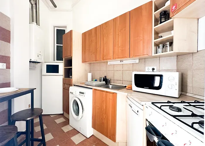 Kiraly Levente - Center Location Ac
