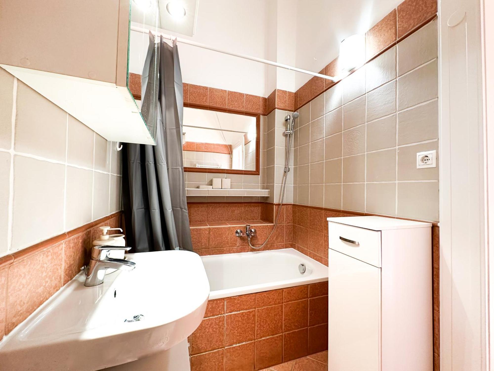 Appartement Kiraly Levente - Center Location Ac *